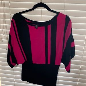 Ladies Style & Co hot pink and black sweater